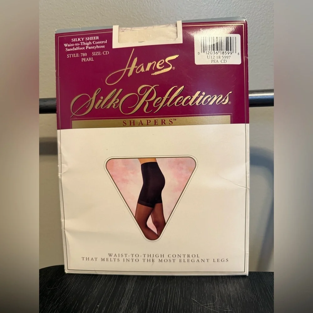 Hanes Silk Reflections Shapers Hosiery - Pearl